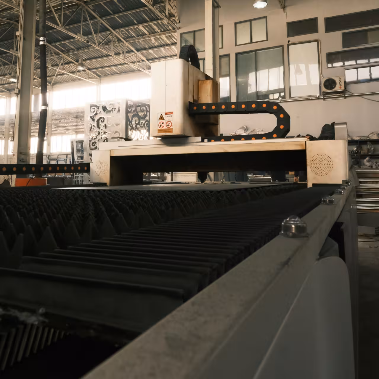 Heavy Duty Press Machine